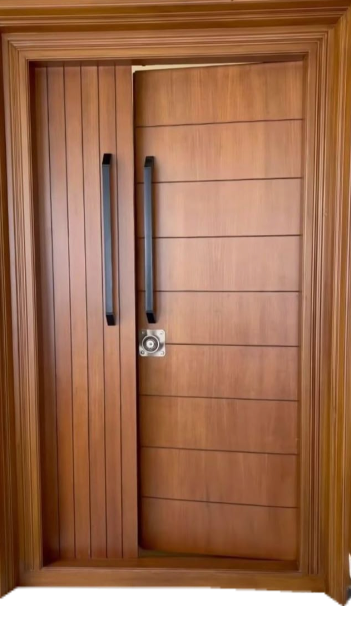 Teak double-leaf door with vertical slats - Gurgaon